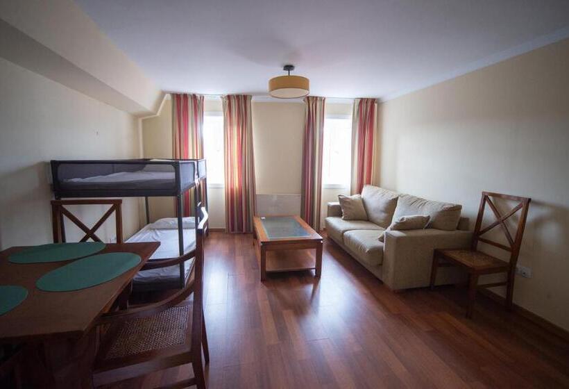 پانسیون Cabalo Furado Tui