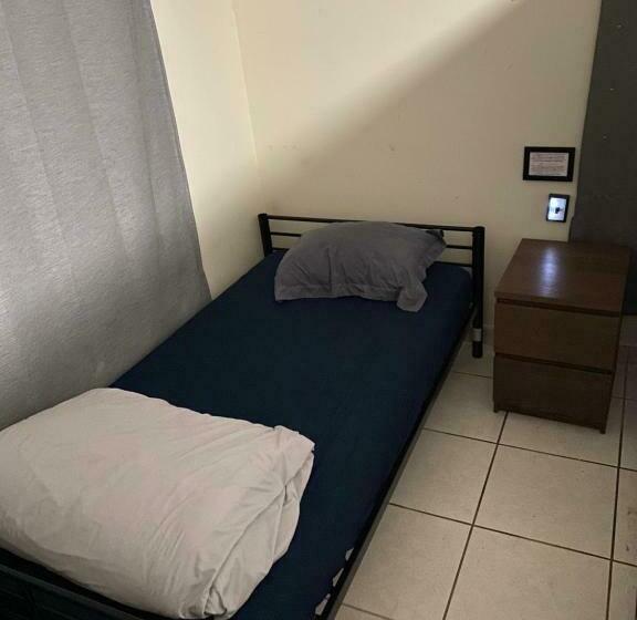 هاستل Private Cubicle   Single Bed   Mixed Shared Dorm   Miami Airport