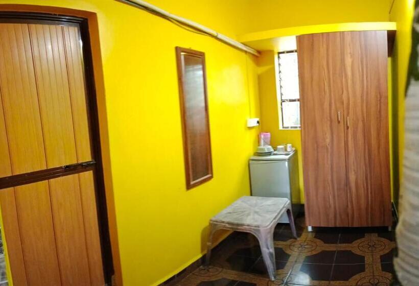 پانسیون Selfia Guest House