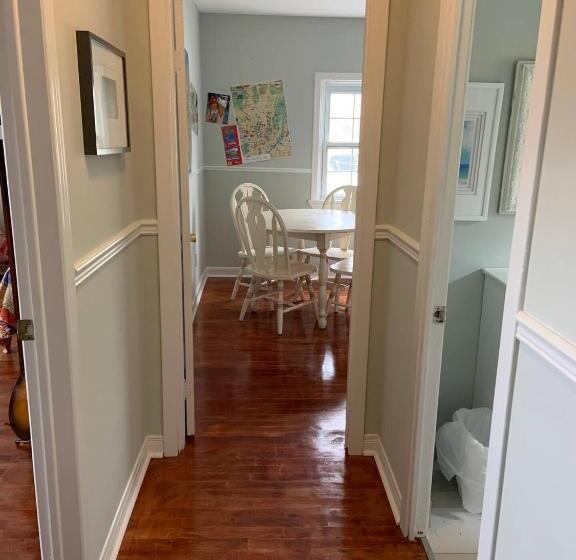 فندق صغير The Jypsy Inn   Journey Apartment Muskoka