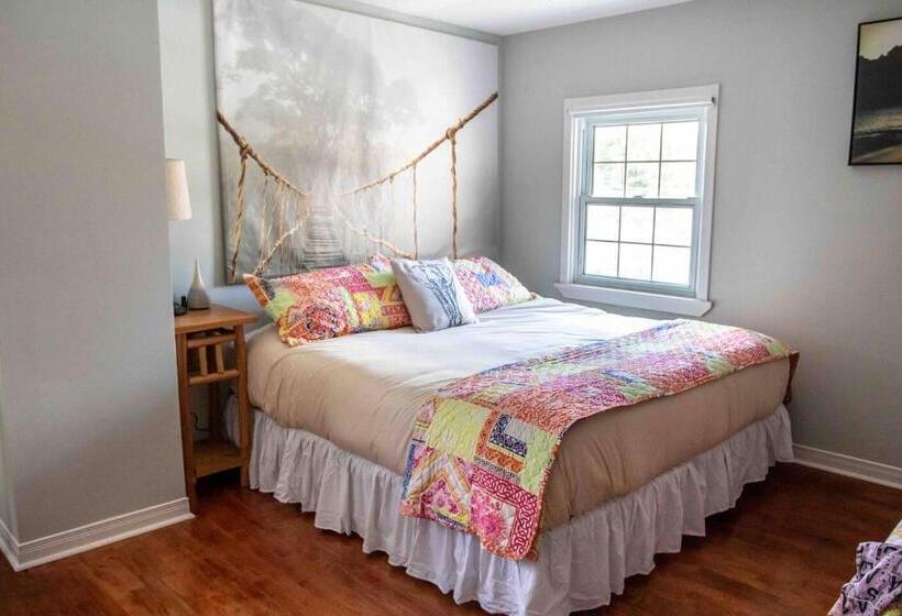 فندق صغير The Jypsy Inn   Journey Apartment Muskoka