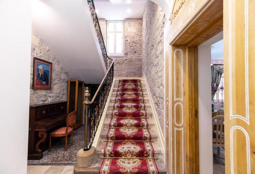 ペンション Studio Familial Maison De L église Du Couvent