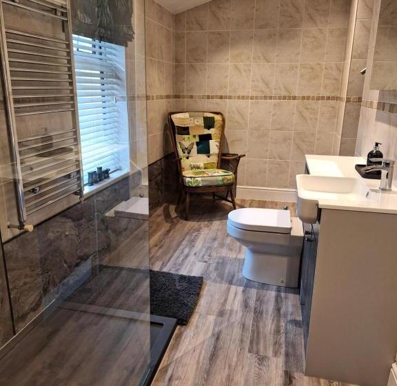 مبيت وإفطار Slate Hall