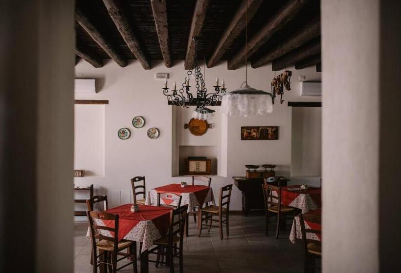 هتل Al Vecchio Convento Tenuta Malvolti
