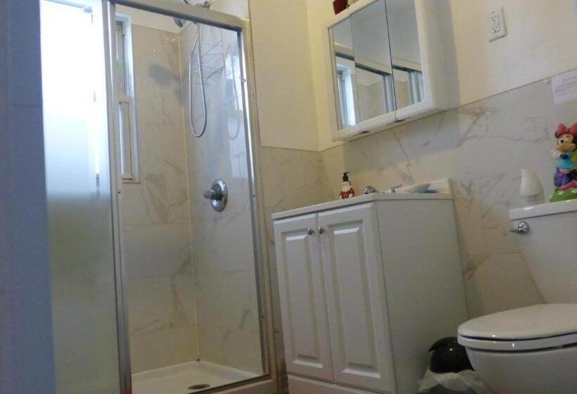 پانسیون Classical American House 3