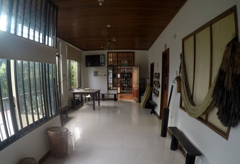 Hostal La Casa Del Kurupira