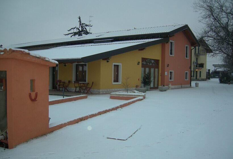 Fotos del hotel Agriturismo Alle Quattro Stagioni:  13 Fotos del hotel Agriturismo Alle Quattro Stagioni:  13