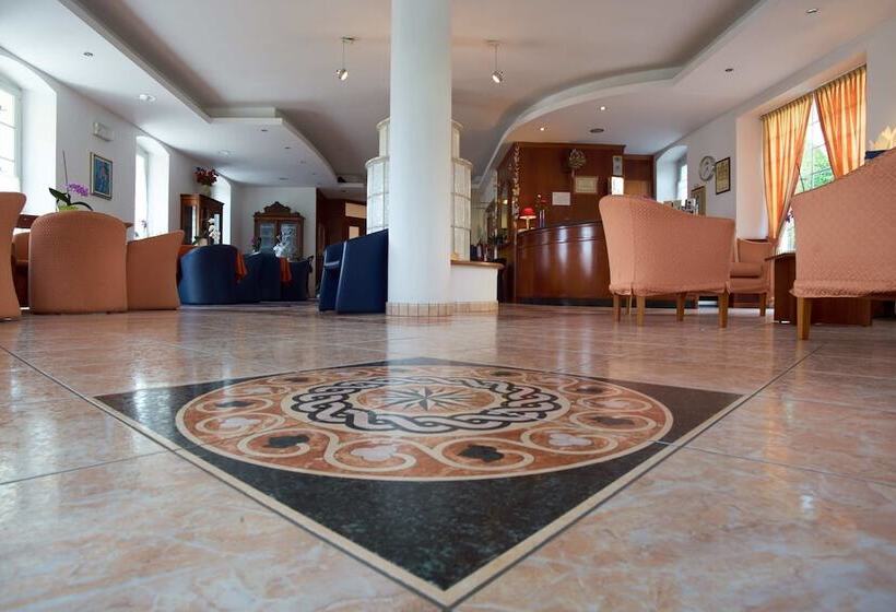 هتل Albergo Al Salus