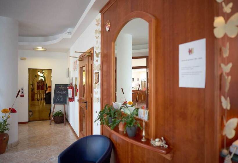 هتل Albergo Al Salus
