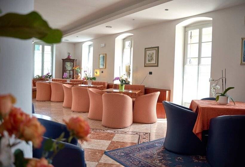 هتل Albergo Al Salus