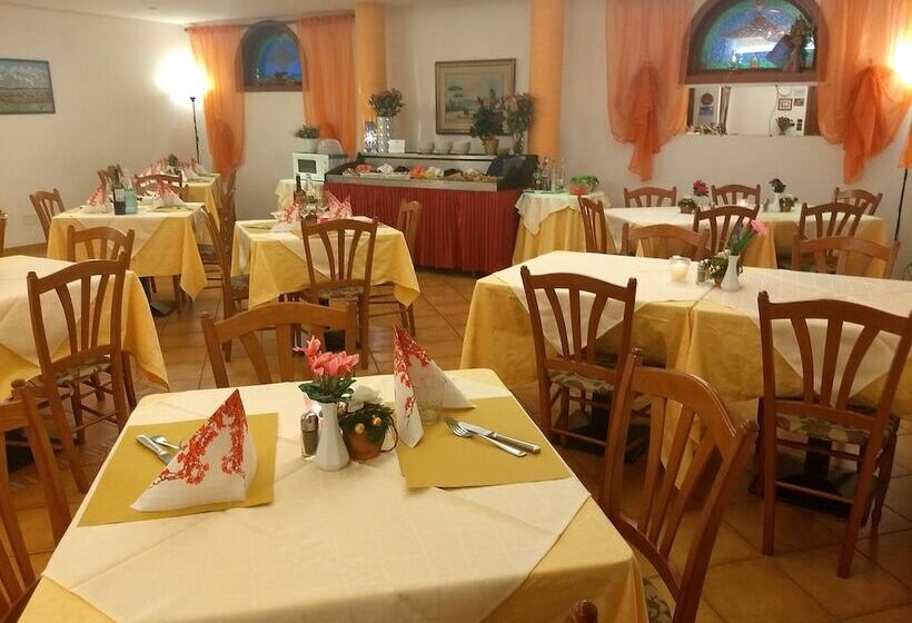 هتل Albergo Al Salus