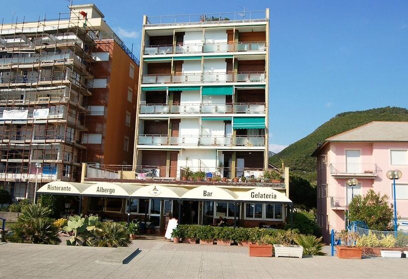 فندق Albergo La Lampara