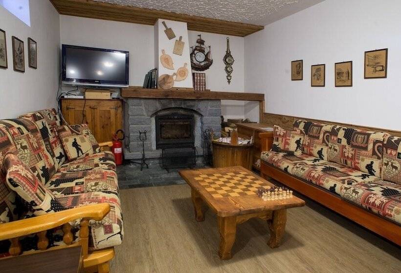 هتل Albergo Punta Zerbion
