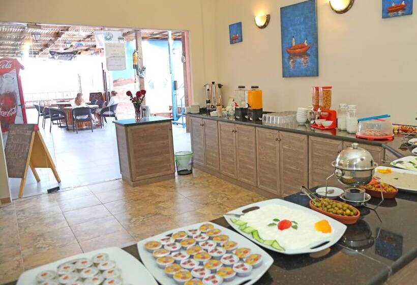 هتل Aqaba Adventure Divers Village