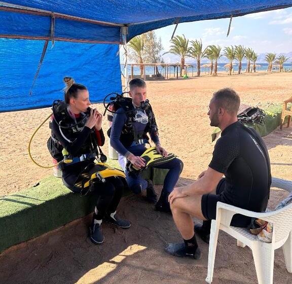 هتل Aqaba Adventure Divers Village