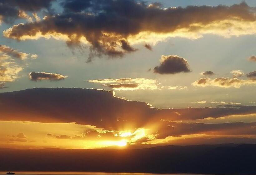 هتل Aqaba Adventure Divers Village