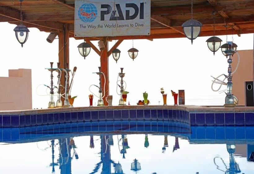 هتل Aqaba Adventure Divers Village