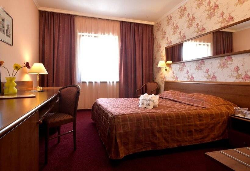 هتل Brasov