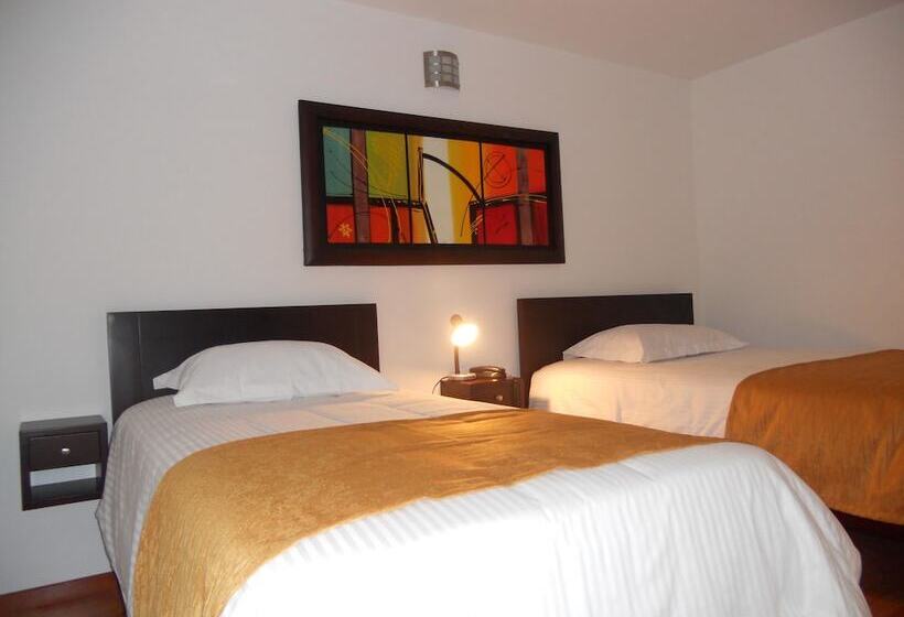Отель Expo Inn Embajada