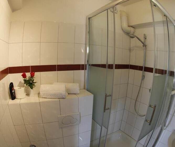 Fotos del hotel Famosa:  18