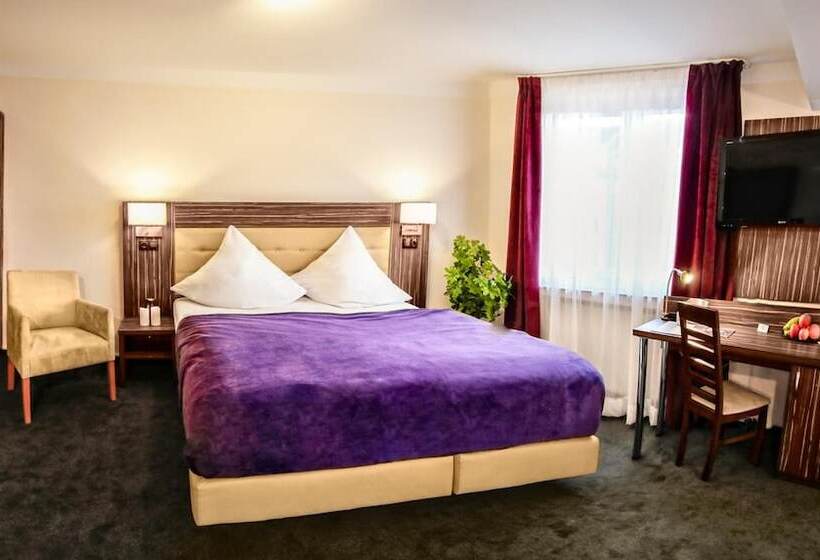 Fotos del hotel Famosa:  11