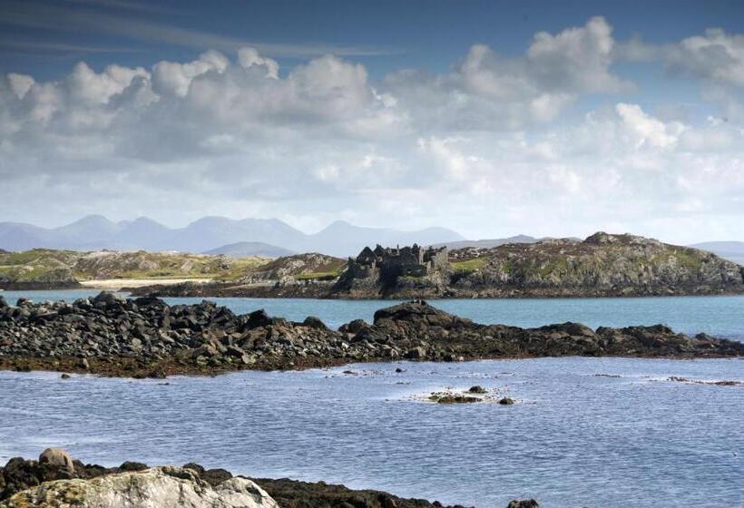 فندق Inishbofin House