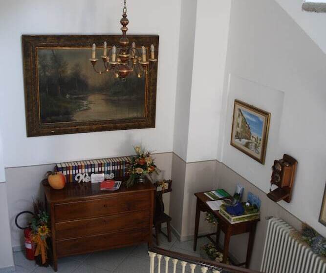 فندق Albergo La Torre