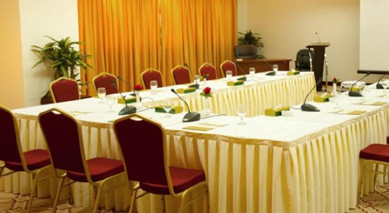 ホテル Makarem Al Bait Al Azizia