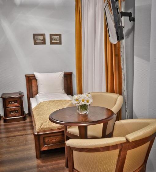 ホテル Modrzewiówka