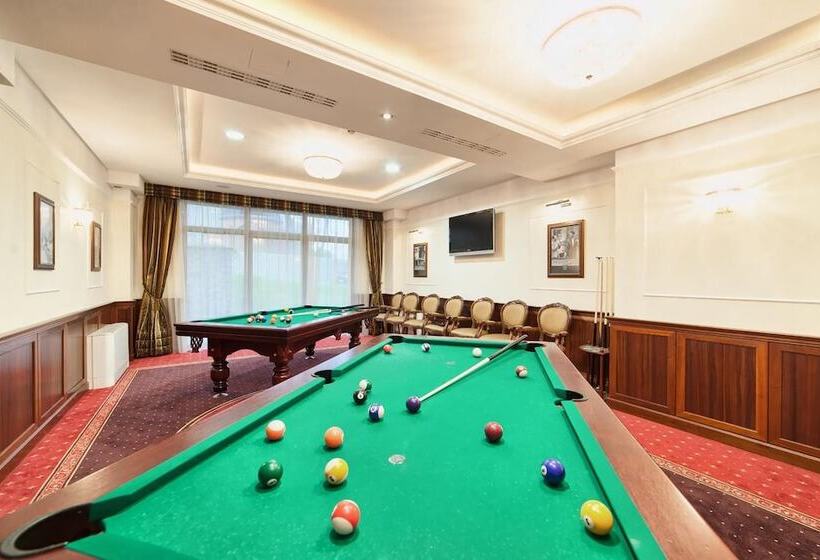 فندق Prezydent Krynica Zdrój