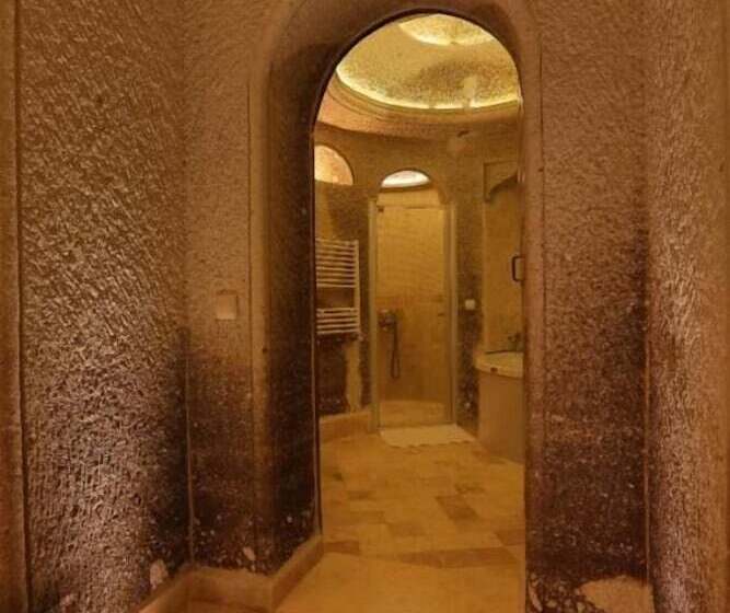 هتل Safran Cave