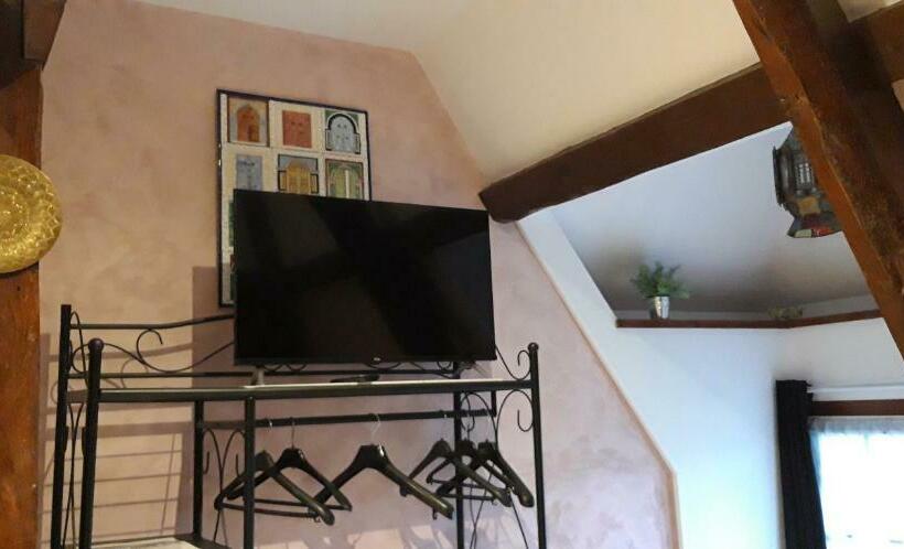 ベッドアンドブレックファースト Le Chalet Suisse   Chambre Papillons
