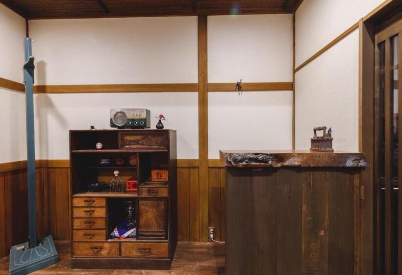 بنسيون Couch Potato Hostel   Vacation Stay 88243