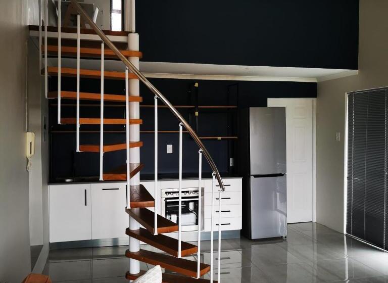 پانسیون Summit Place