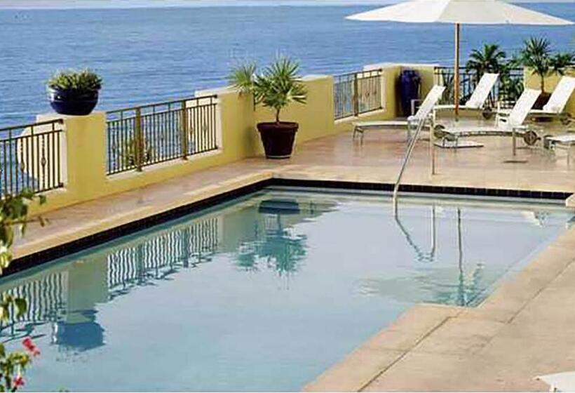 استراحتگاه Atlantic Luxury Boutique Hotel & Spa