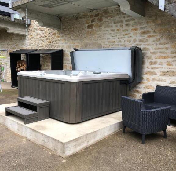 ベッドアンドブレックファースト Au Lavoir Du Serein L Eventail