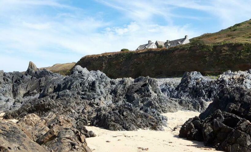 مبيت وإفطار Le Chalet Suisse   Chambre Bleue