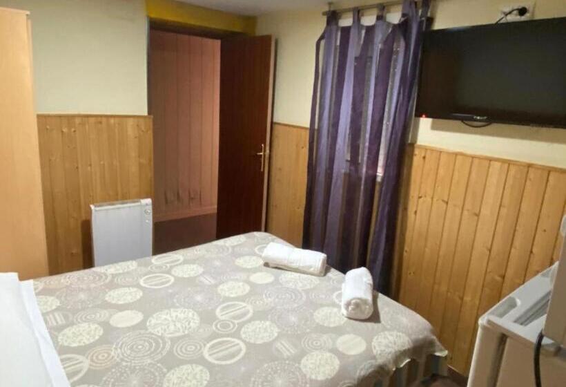 Пансион Lf Habitación Familiar Con Balcón Y Baño Privado   No Fumadores   Sin Ascensor