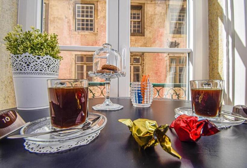 تختخواب و صبحانه B In B Lisbon Downtown Suites