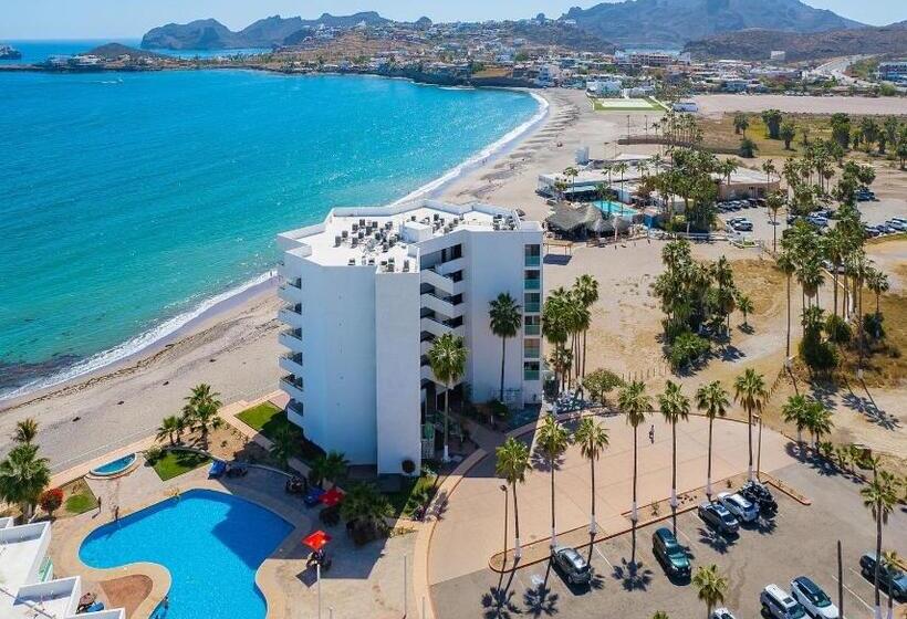 هتل Condominios San Carlos