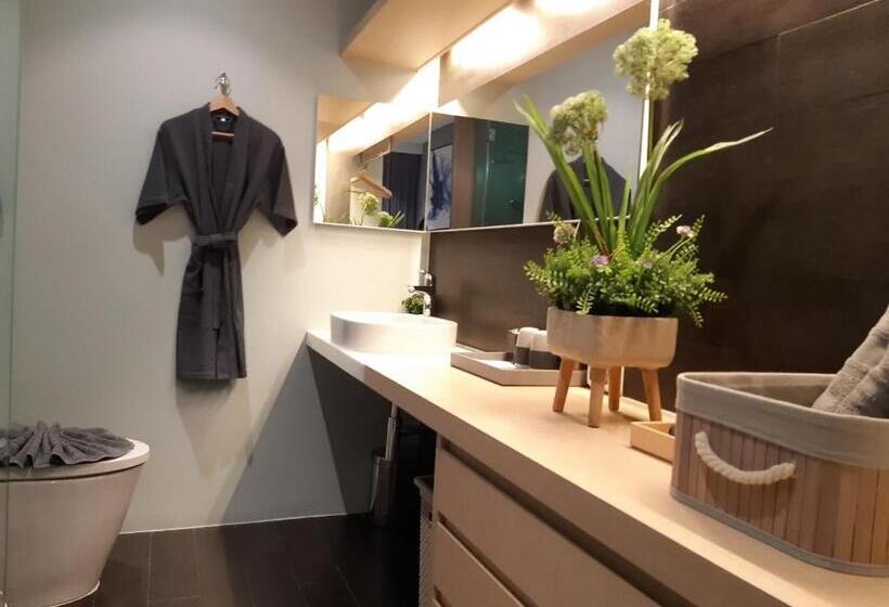 هتل Veranda Residence Pattaya By Sea