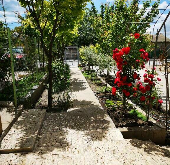پانسیون Brize Guest House