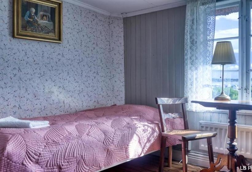 Apelviksgården B&b