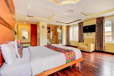 Fabhotel Abirami Grand Inn Nr Bryant Park