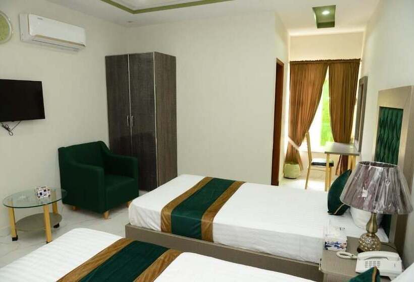 هتل Deluxe Lahore