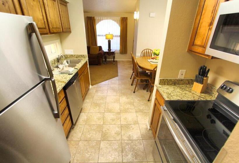 Villas At Southgate