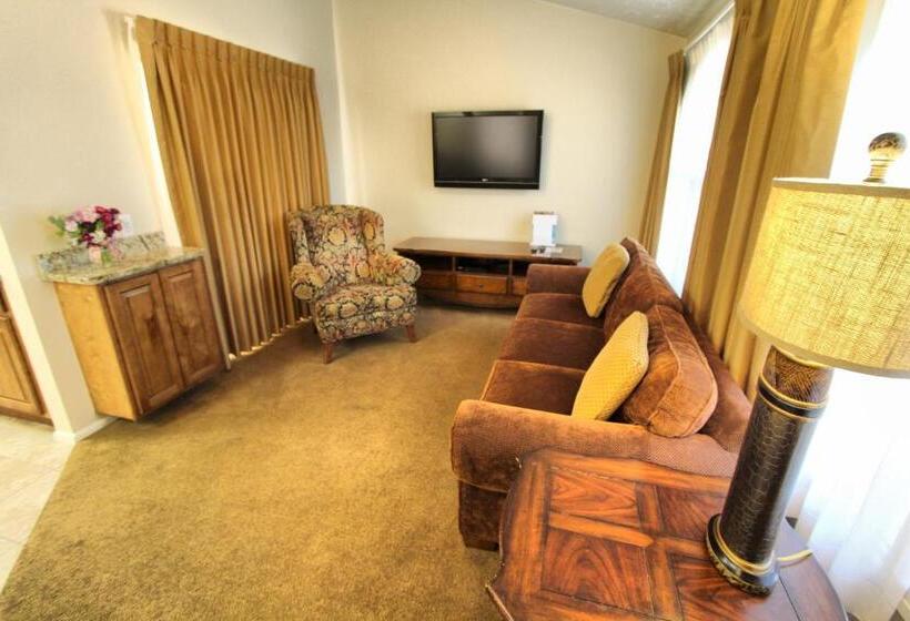 Villas At Southgate