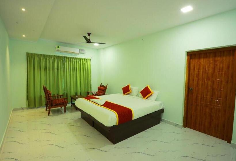 فندق Rajeswari International