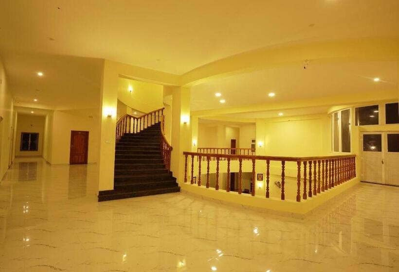 فندق Rajeswari International
