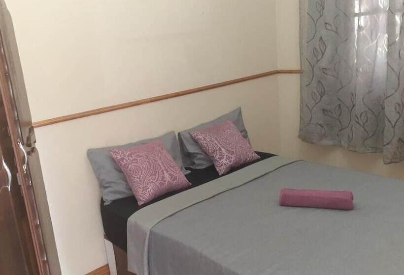Пансион Karl Heyne Guesthouse   Spacious Double Room